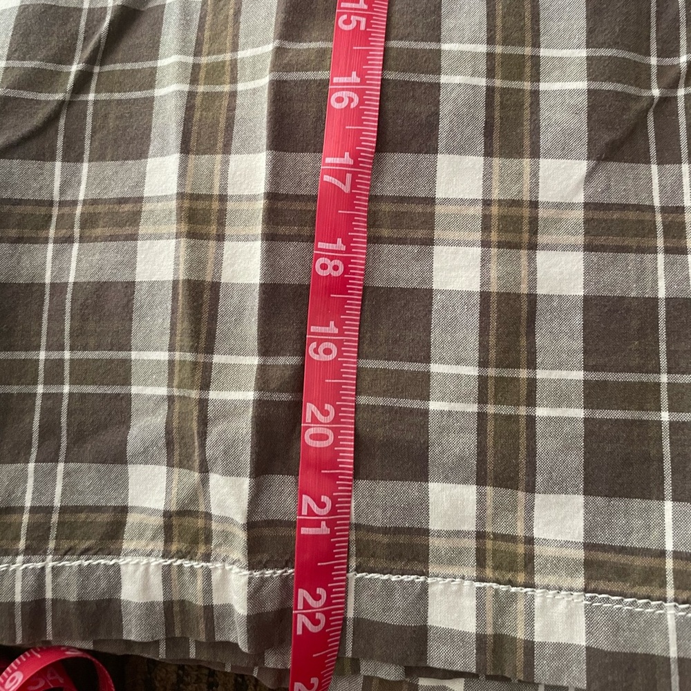 Shorts - Picture 4 of 5